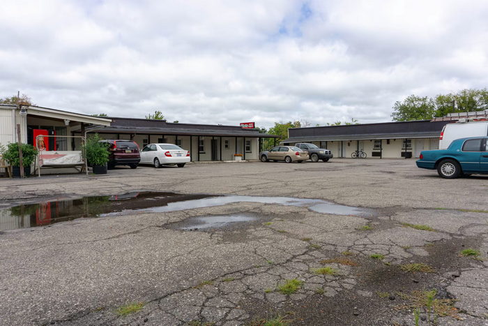 Best Motel - Real Estate Photo (newer photo)